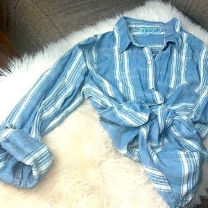 Button striped Collar shirt